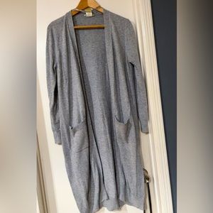 Grey knee length cardigan sweater - Matty M - size M -